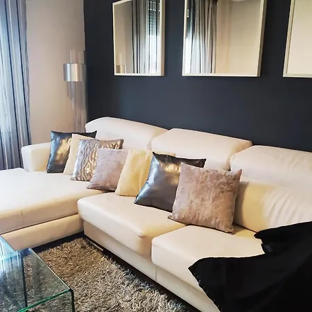 Opera Duplex Junto Al Teatro Campoamor Apartment *